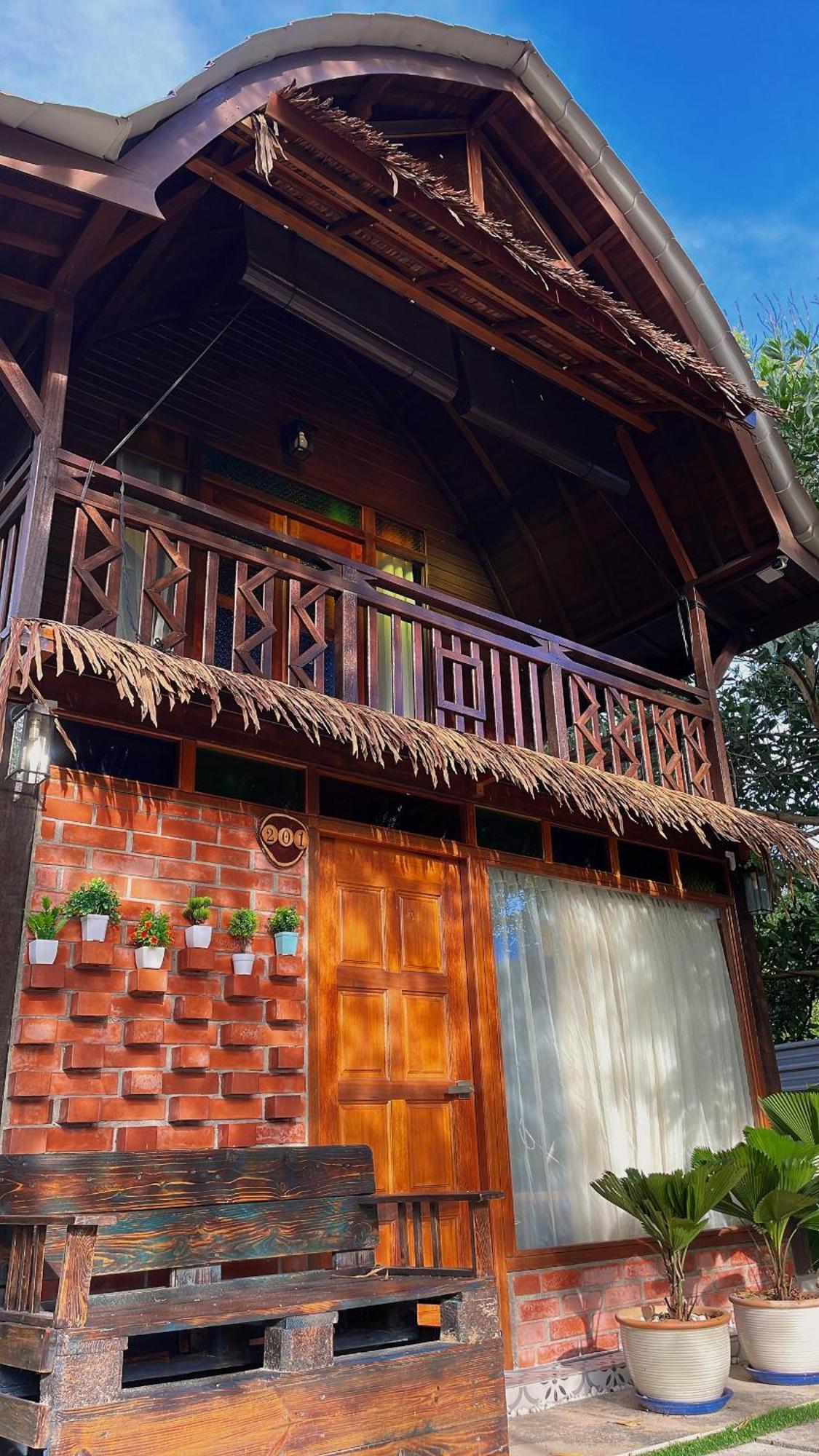 Golden Chenang Village Pantai Cenang  Exterior photo